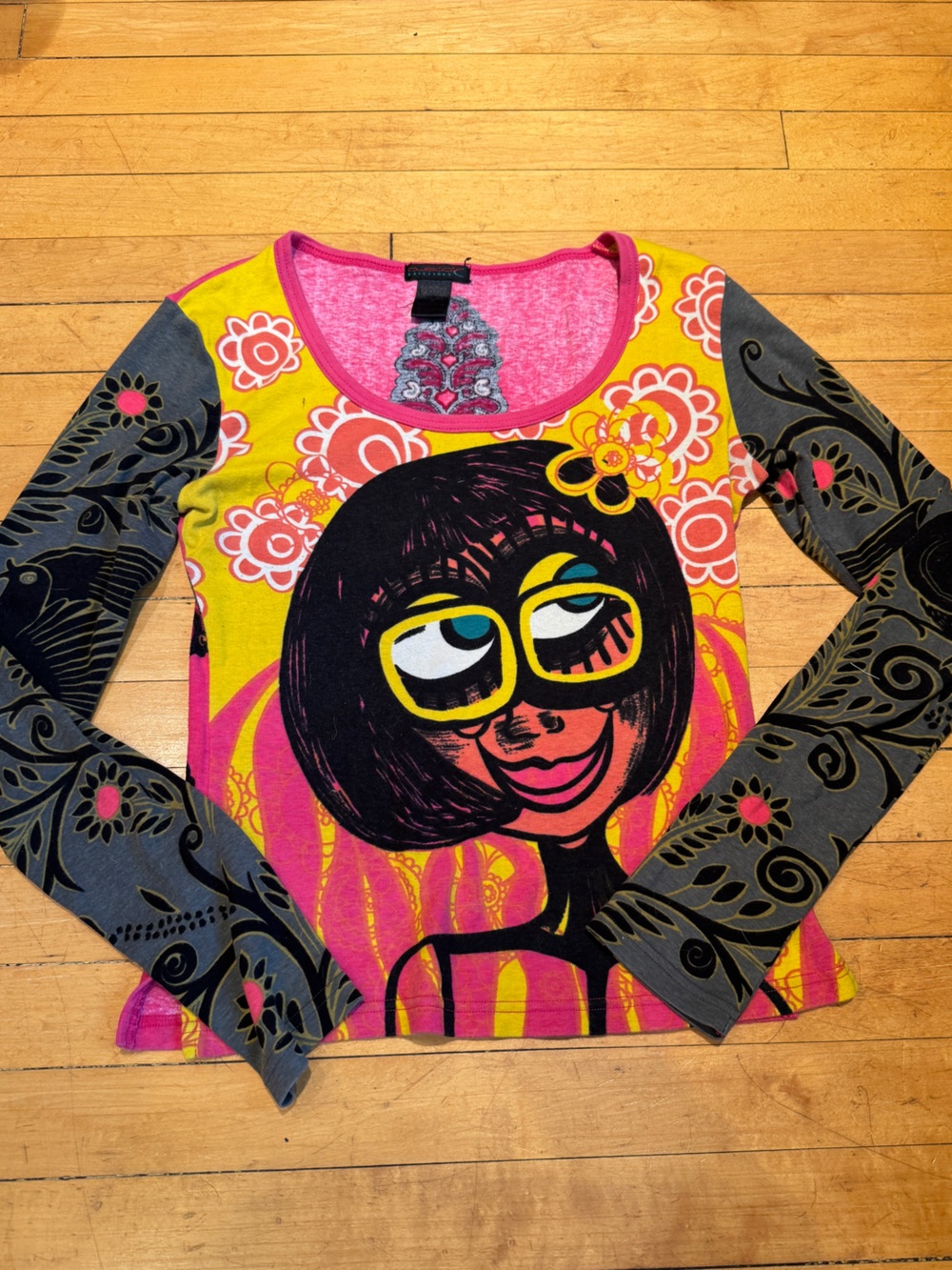 Custo Barcelona Rare Pink & Yellow Graphic Tee Size 3